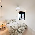 Premium En El Centro De Con Vistas Al Castillo Διαμέρισμα *